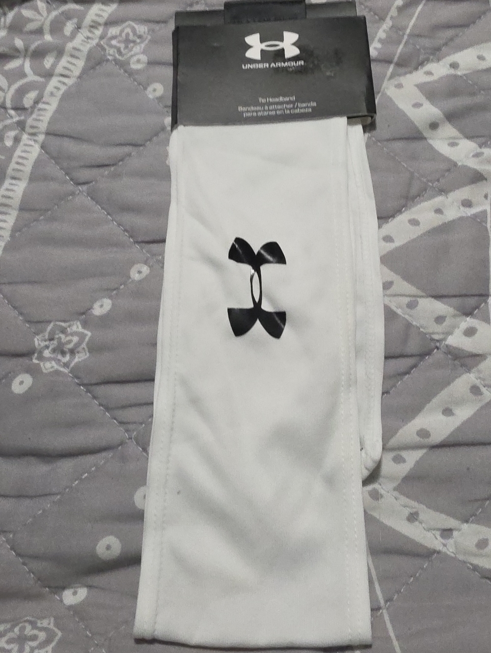 Under Armour Unisex White with Black  Headband.